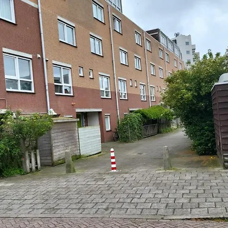 Smallstay On The Haag
